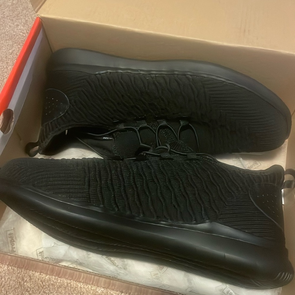 Prophet brand tennis shoes sz 8